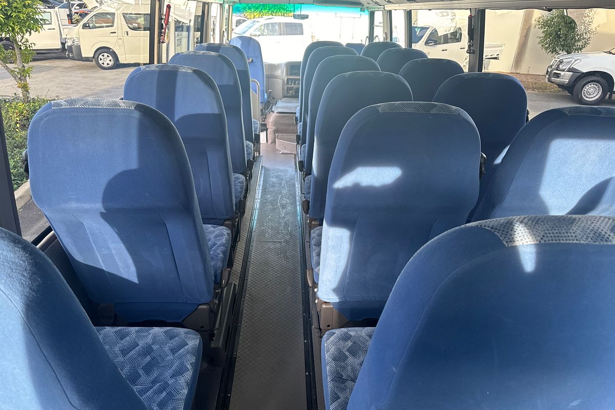 2015 Mitsubishi ROSA BUS DELUXE BE600