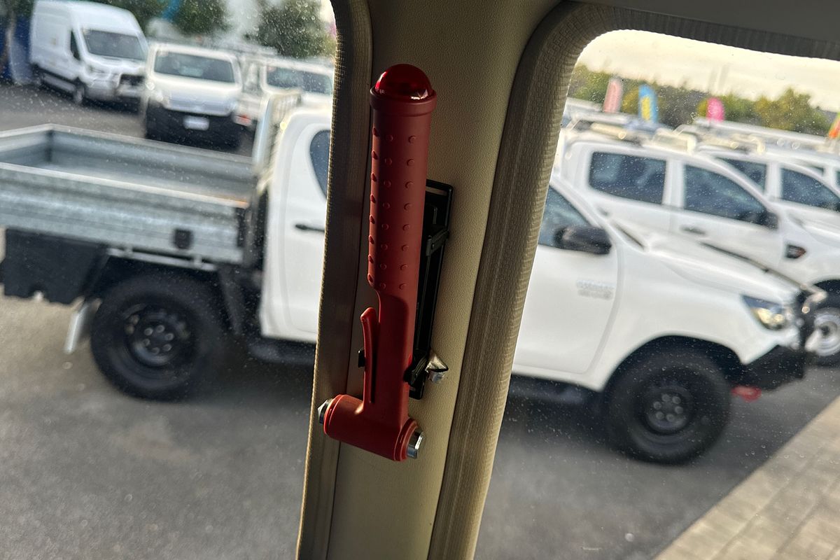 2015 Mitsubishi ROSA BUS DELUXE BE600