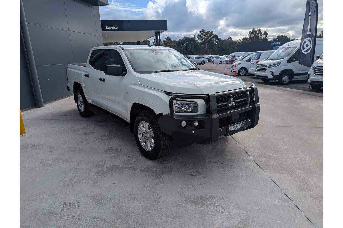 2024 Mitsubishi Triton GLX+ MV 4X4