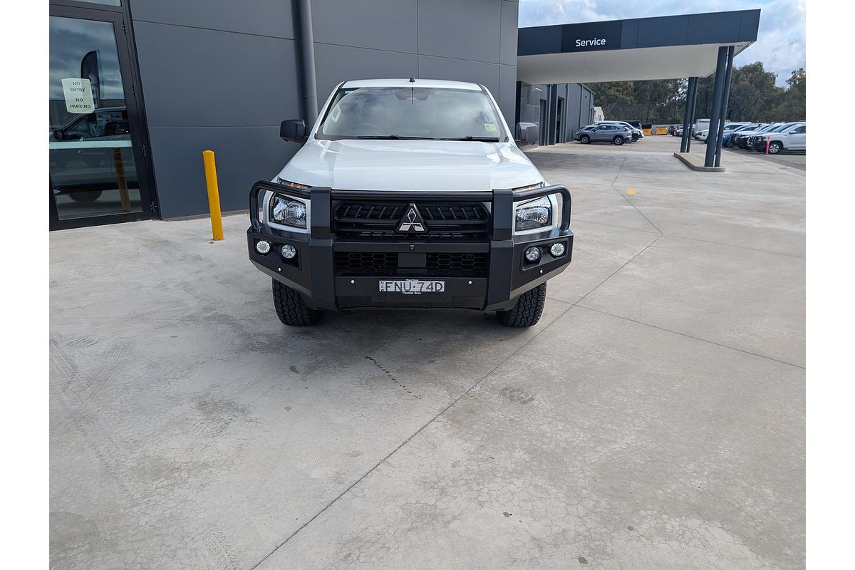2024 Mitsubishi Triton GLX+ MV 4X4
