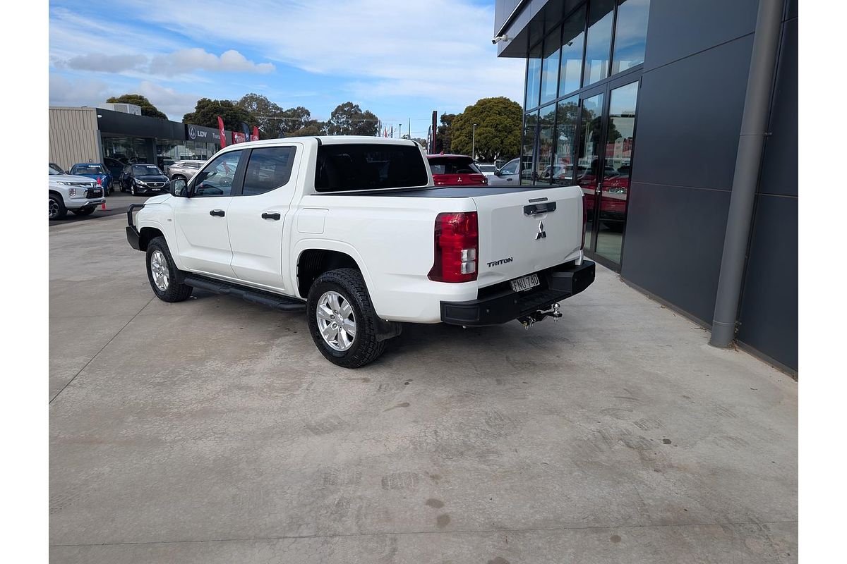 2024 Mitsubishi Triton GLX+ MV 4X4