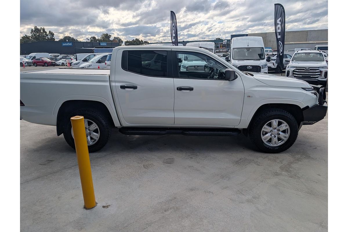 2024 Mitsubishi Triton GLX+ MV 4X4