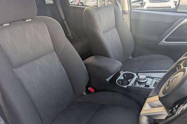 2024 Mitsubishi Pajero Sport GLS QG