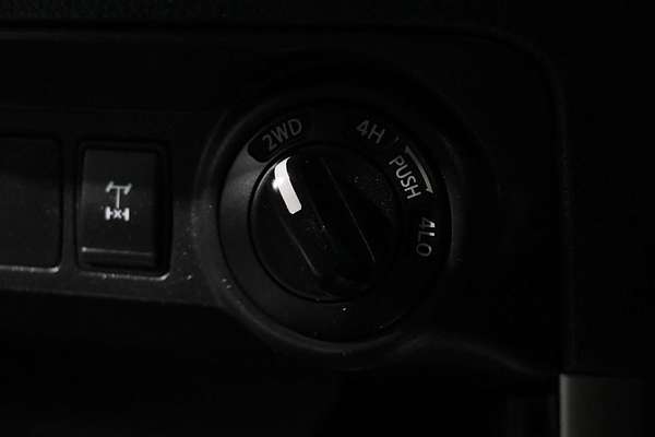 2020 Nissan Navara ST D23 Series 4 4X4