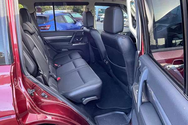 2019 Mitsubishi Pajero GLS Leather Option NX