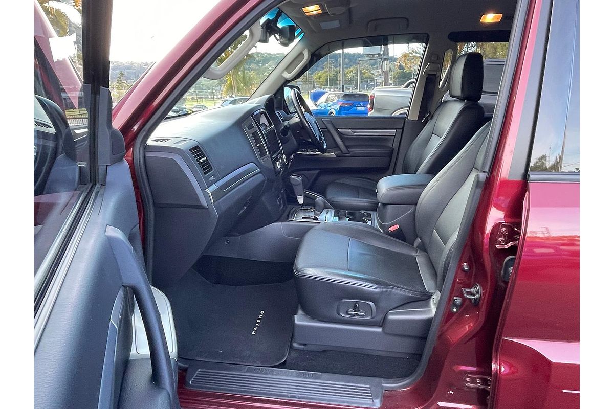 2019 Mitsubishi Pajero GLS Leather Option NX