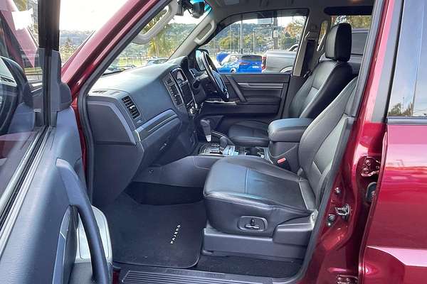 2019 Mitsubishi Pajero GLS Leather Option NX