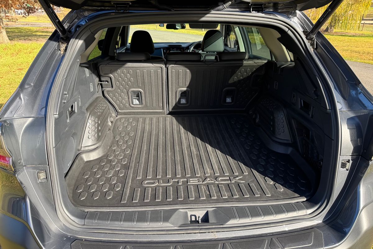2023 Subaru Outback AWD Touring 6GEN