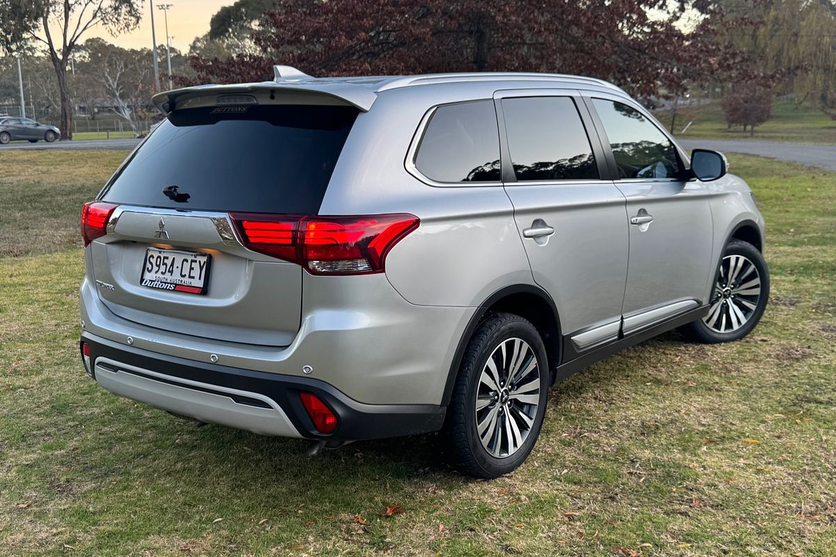 2020 Mitsubishi Outlander LS ZL
