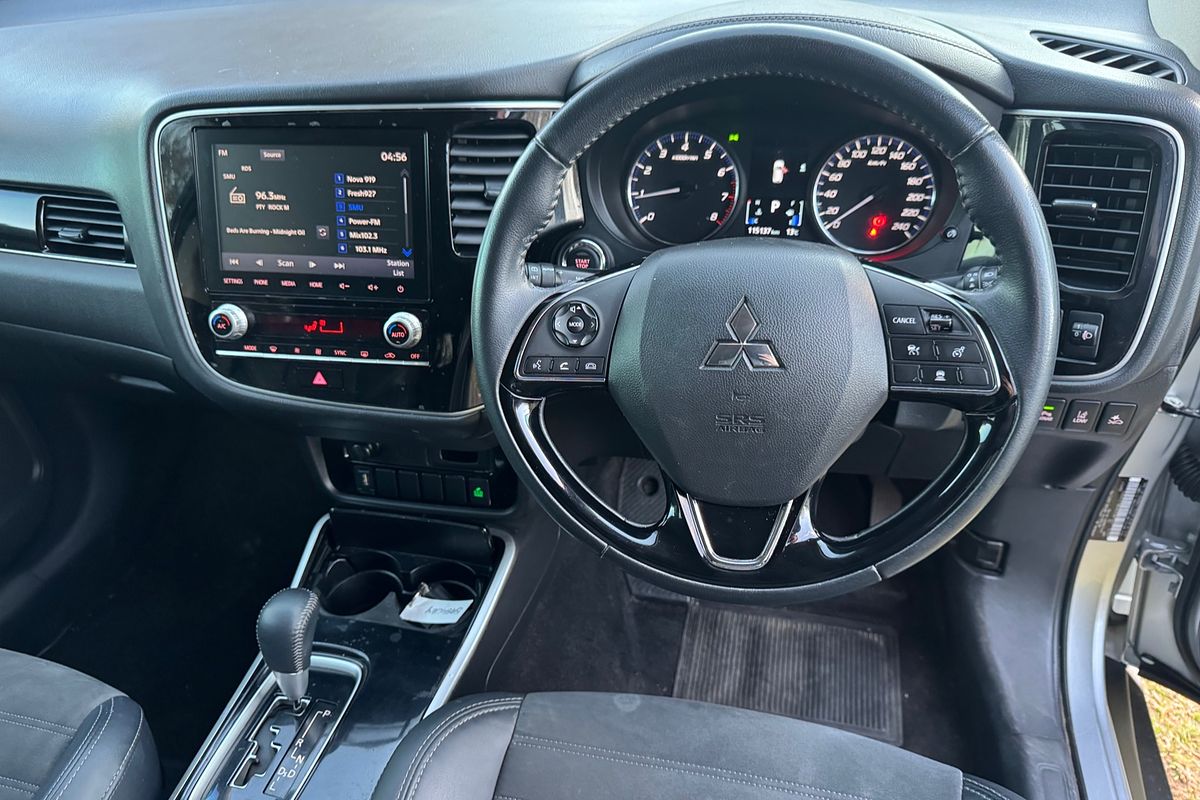 2020 Mitsubishi Outlander LS ZL