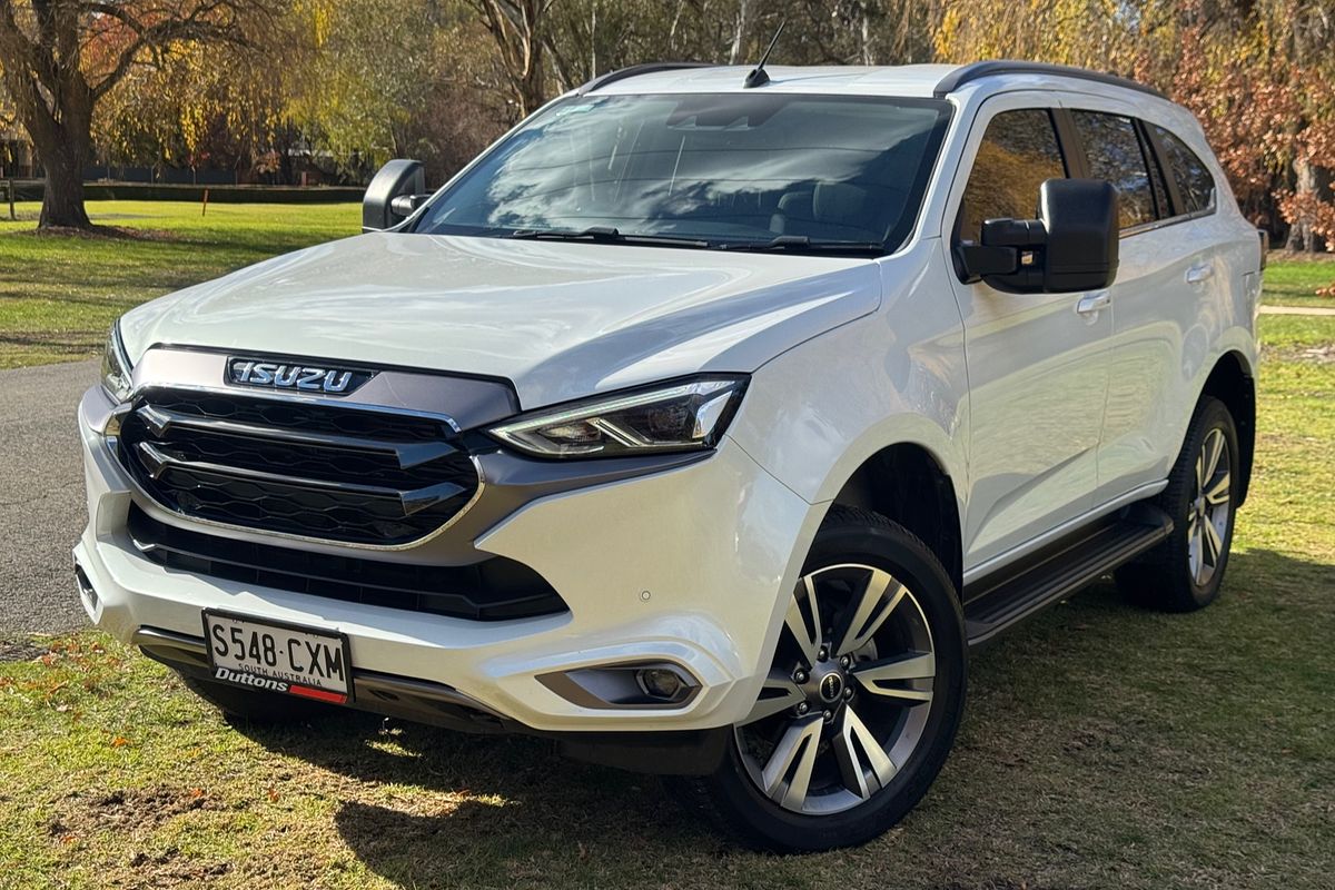 2023 Isuzu MU-X LS-T
