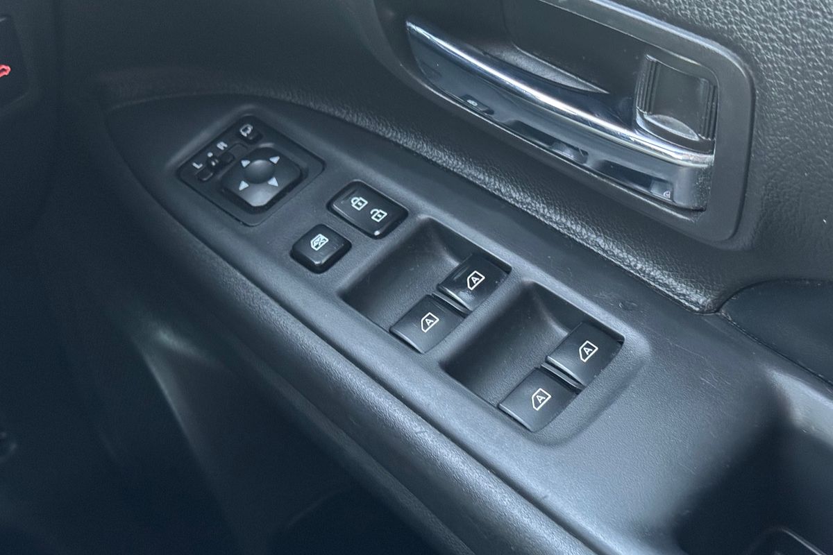 2020 Mitsubishi Outlander LS ZL