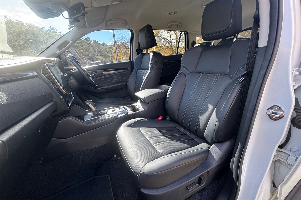 2023 Isuzu MU-X LS-T