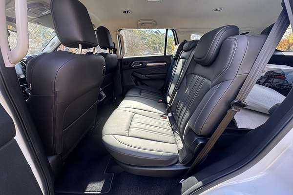 2023 Isuzu MU-X LS-T