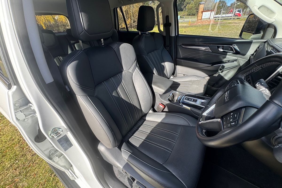 2023 Isuzu MU-X LS-T