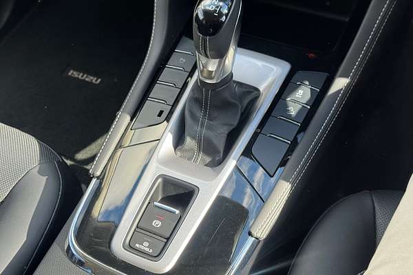 2023 Isuzu MU-X LS-T
