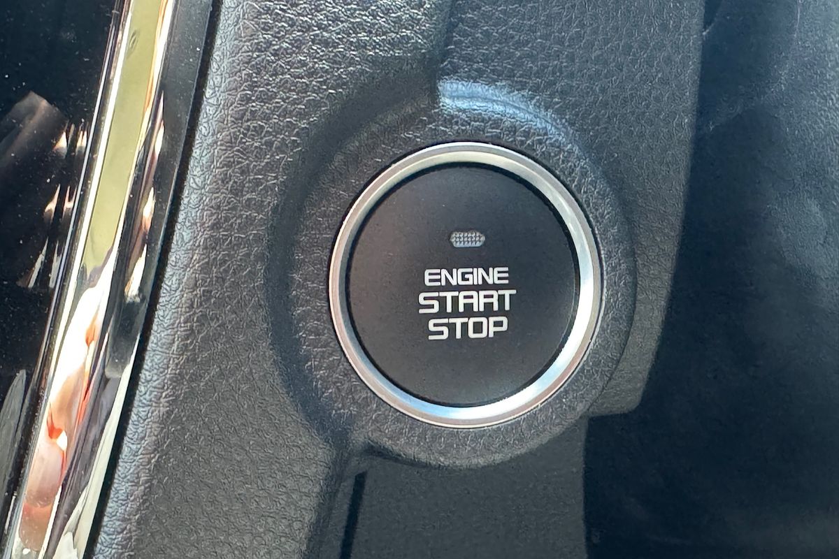 2023 Isuzu MU-X LS-T