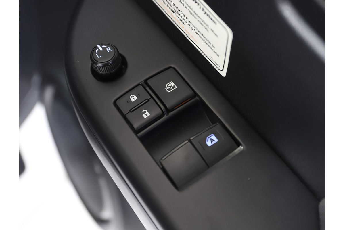 2020 Toyota Hilux Workmate GUN125R 4X4
