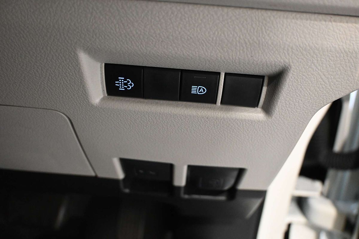 2024 Toyota Hiace LWB (4 DOOR OPTION) GDH300R