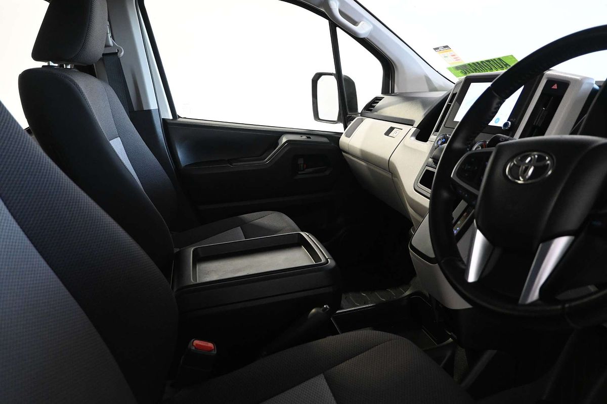 2024 Toyota Hiace LWB (4 DOOR OPTION) GDH300R