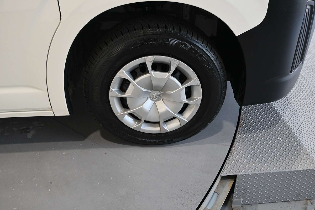 2024 Toyota Hiace LWB (4 DOOR OPTION) GDH300R