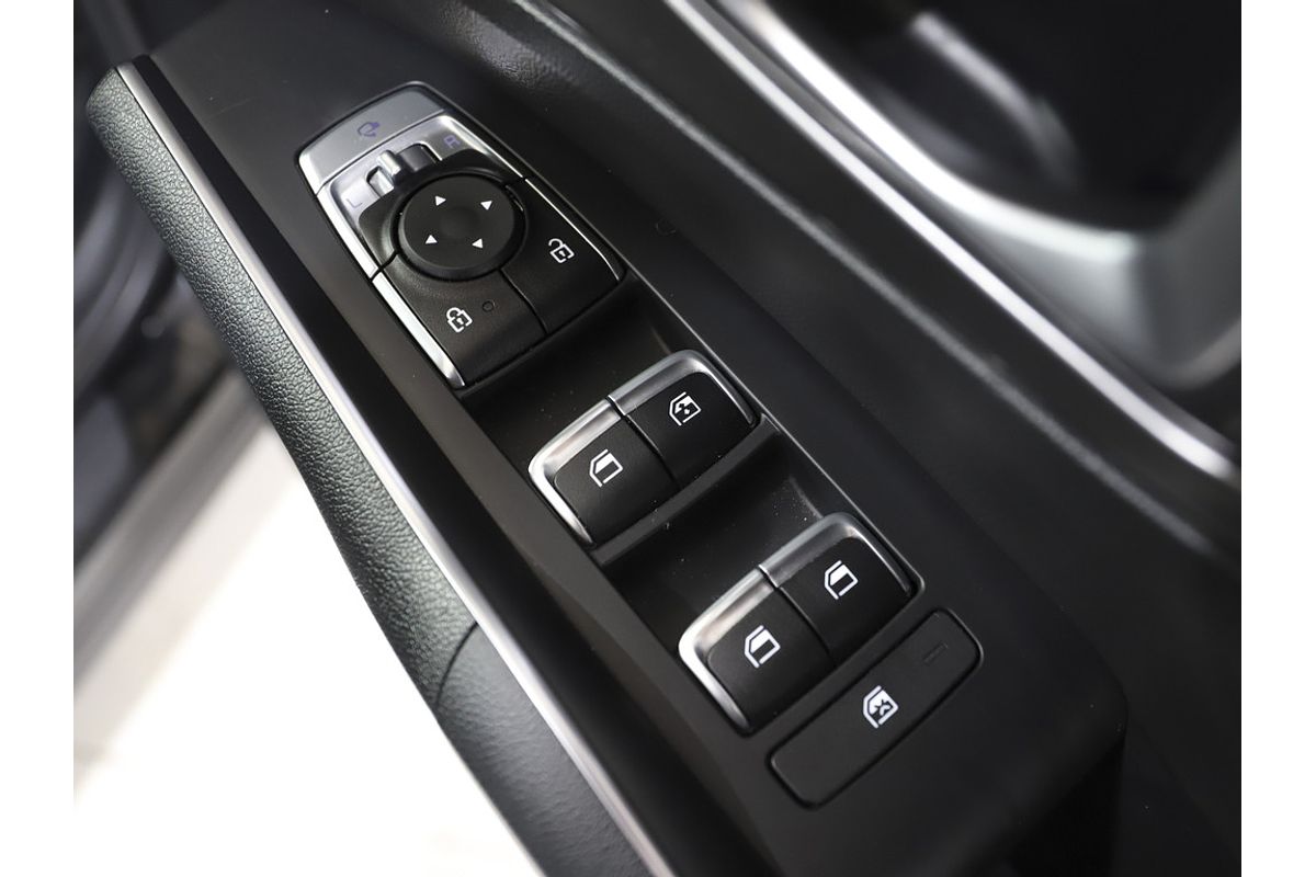 2022 Kia Sorento Sport MQ4