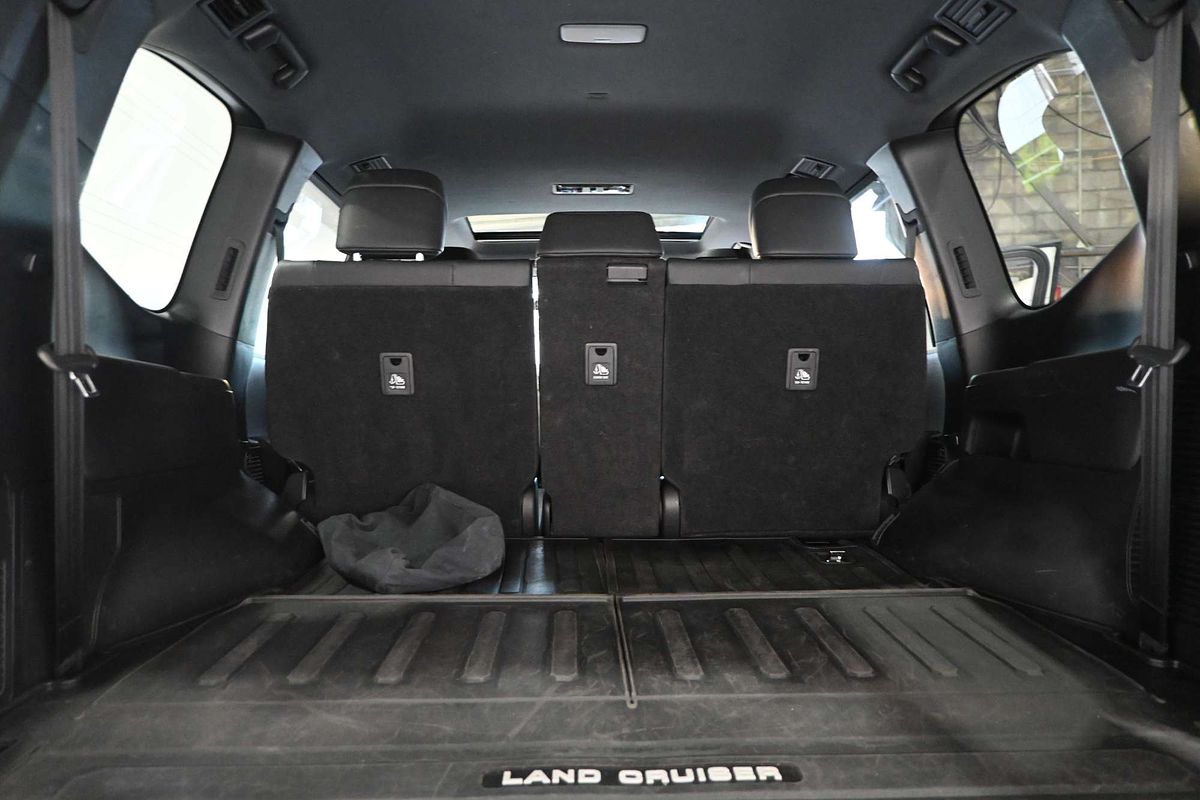 2021 Toyota Landcruiser LC300 VX (4x4) FJA300R