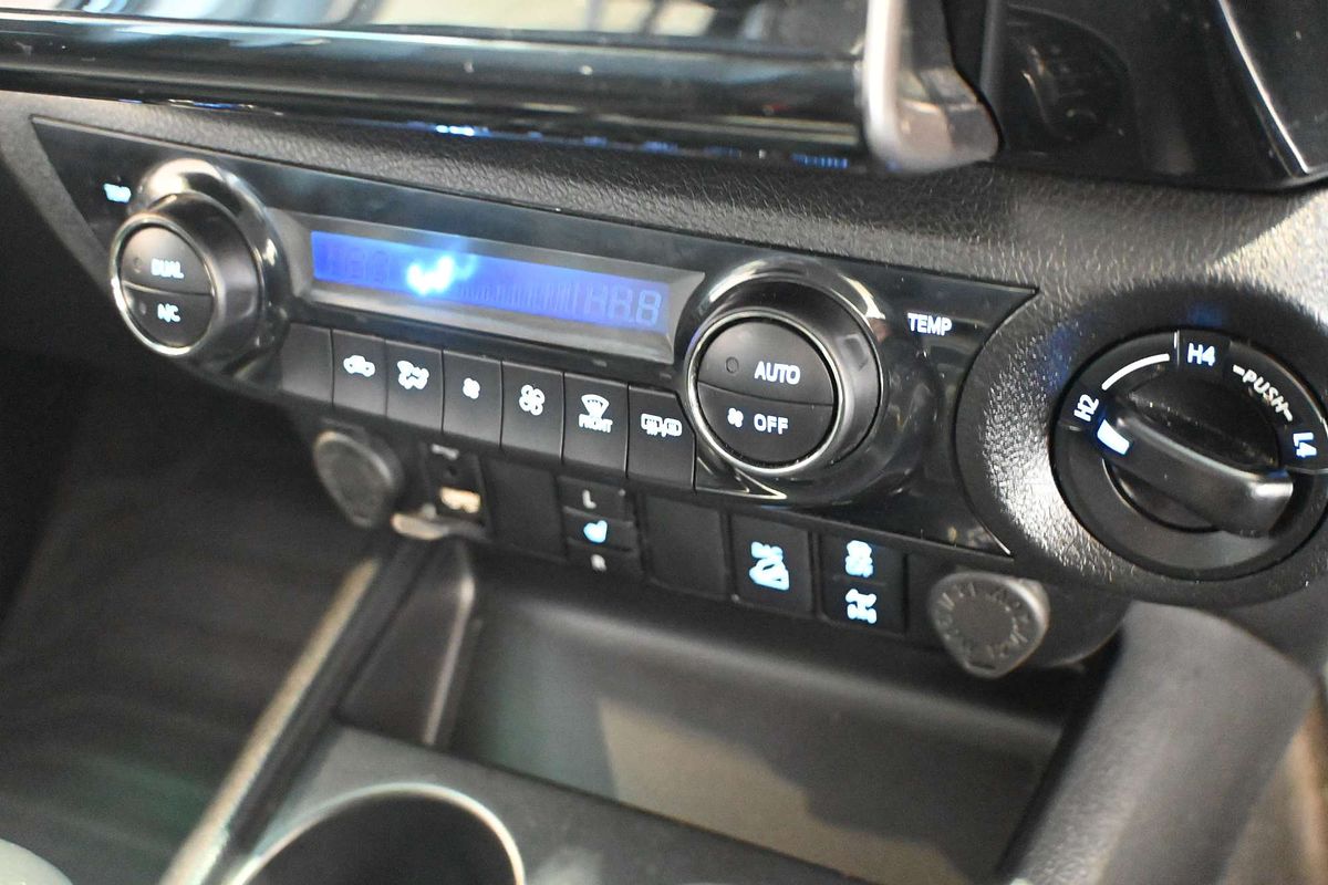 2022 Toyota Hilux SR5 GUN126R 4X4
