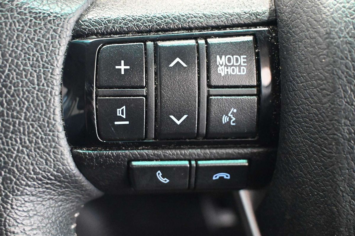 2022 Toyota Hilux SR5 GUN126R 4X4