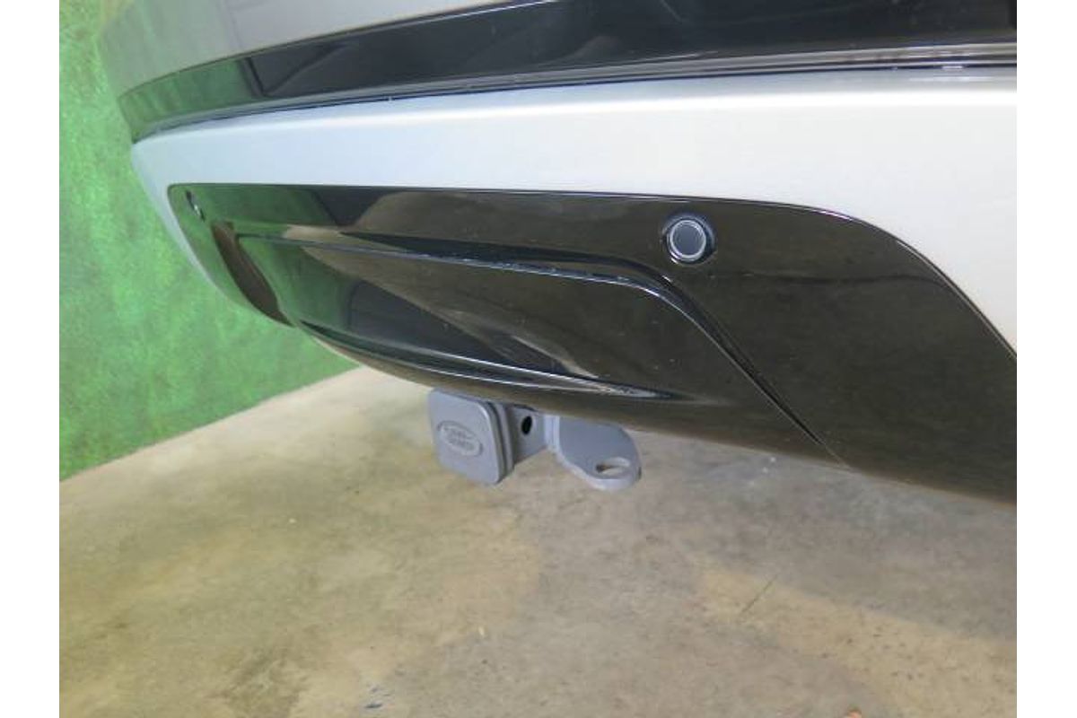 2021 Land Rover Range Rover Velar P250 R-Dynamic S L560