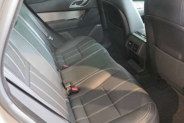 2021 Land Rover Range Rover Velar P250 R-Dynamic S L560