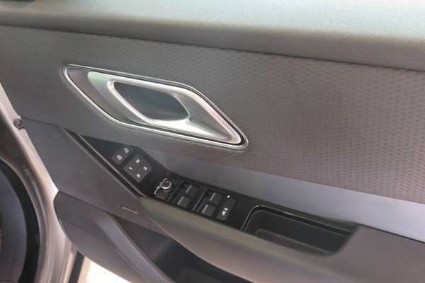 2021 Land Rover Range Rover Velar P250 R-Dynamic S L560