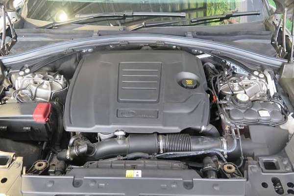 2021 Land Rover Range Rover Velar P250 R-Dynamic S L560