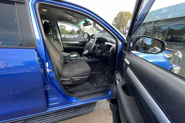 2022 Toyota Hilux SR5 GUN126R 4X4