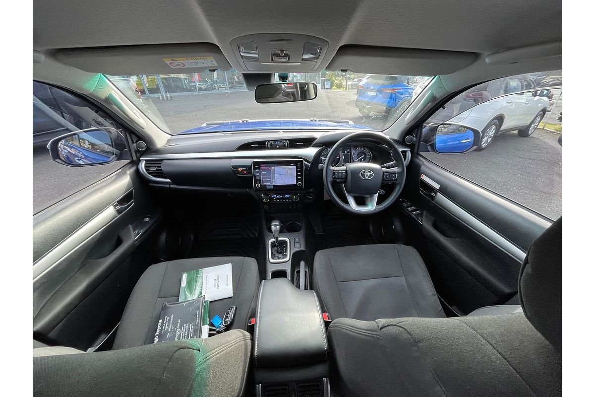 2022 Toyota Hilux SR5 GUN126R 4X4