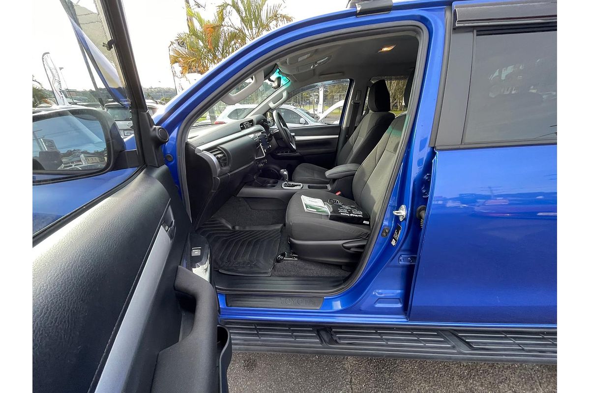 2022 Toyota Hilux SR5 GUN126R 4X4