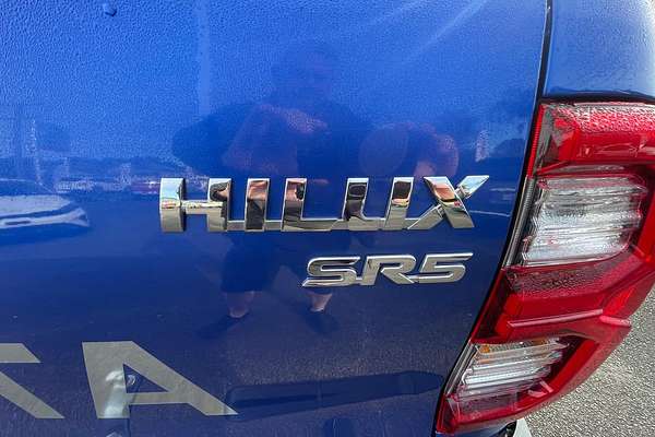 2022 Toyota Hilux SR5 GUN126R 4X4