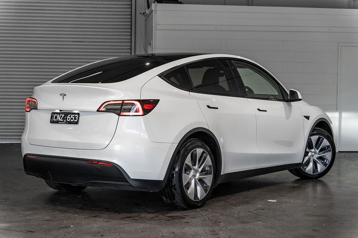2023 Tesla Model Y Rear-Wheel Drive
