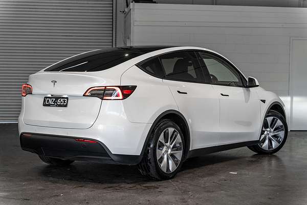 2023 Tesla Model Y Rear-Wheel Drive
