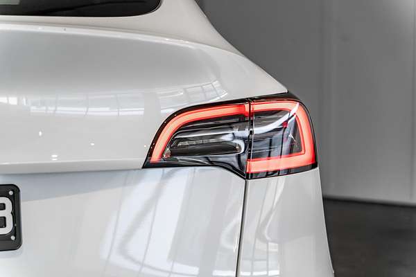 2023 Tesla Model Y Rear-Wheel Drive