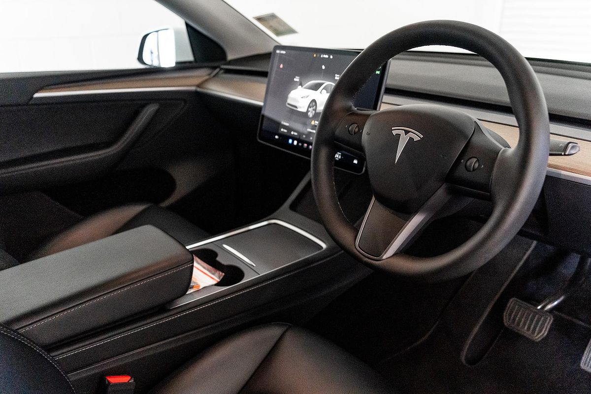 2023 Tesla Model Y Rear-Wheel Drive