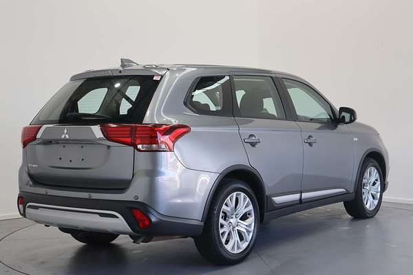2021 Mitsubishi Outlander ES ZM