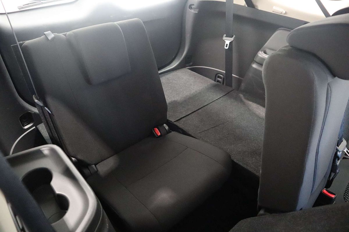 2021 Mitsubishi Outlander ES ZM