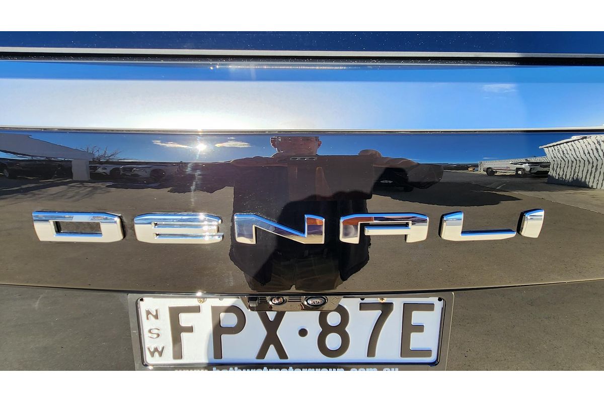 2025 GMC Yukon Denali T1