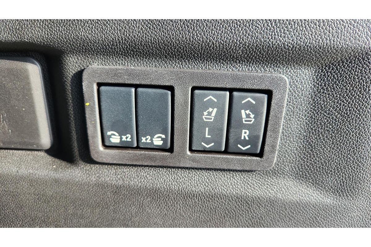 2025 GMC Yukon Denali T1