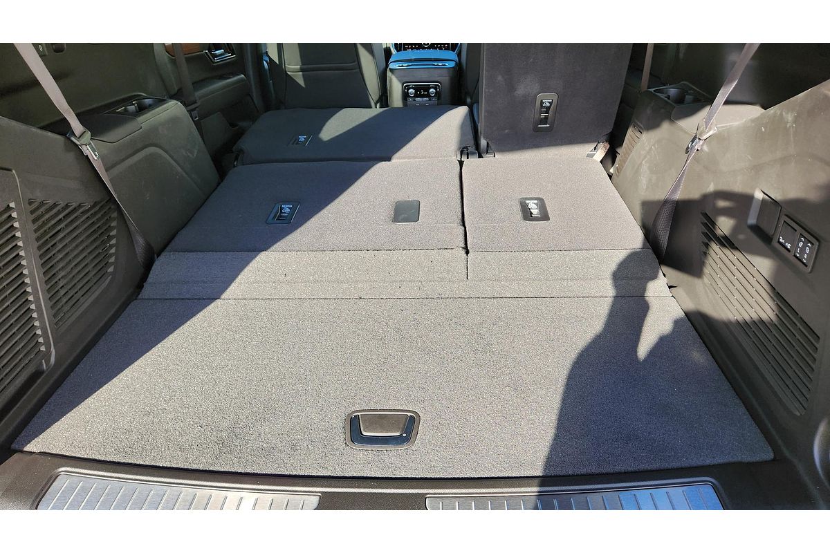 2025 GMC Yukon Denali T1