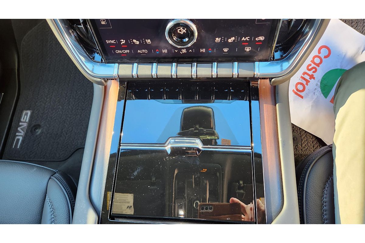 2025 GMC Yukon Denali T1