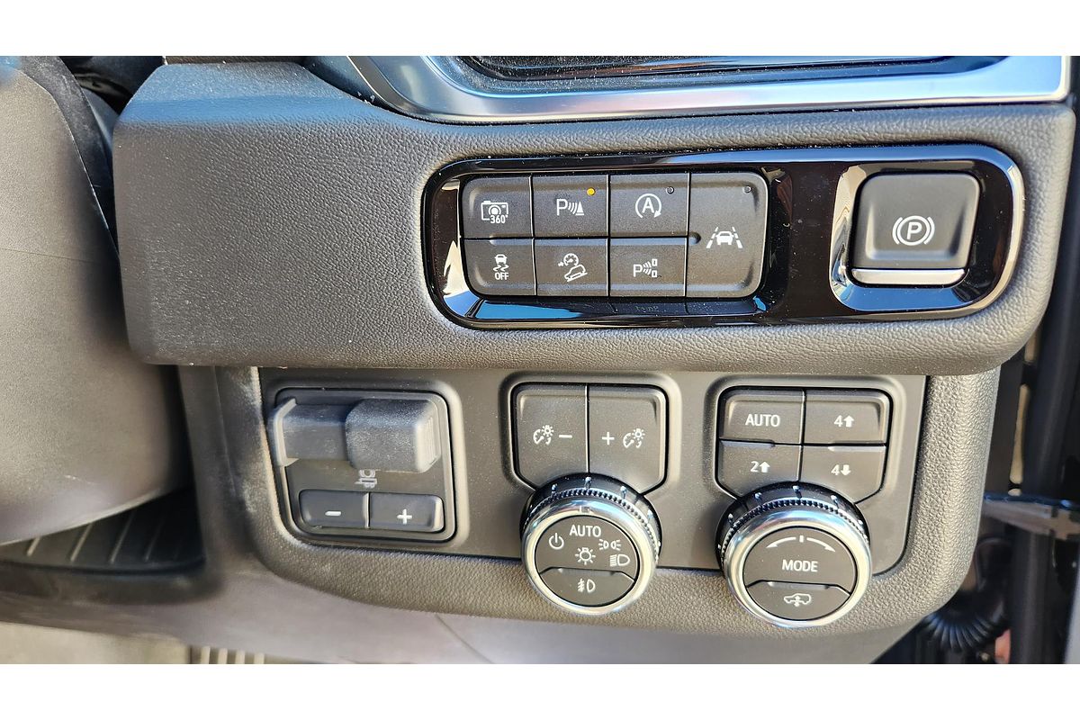 2025 GMC Yukon Denali T1