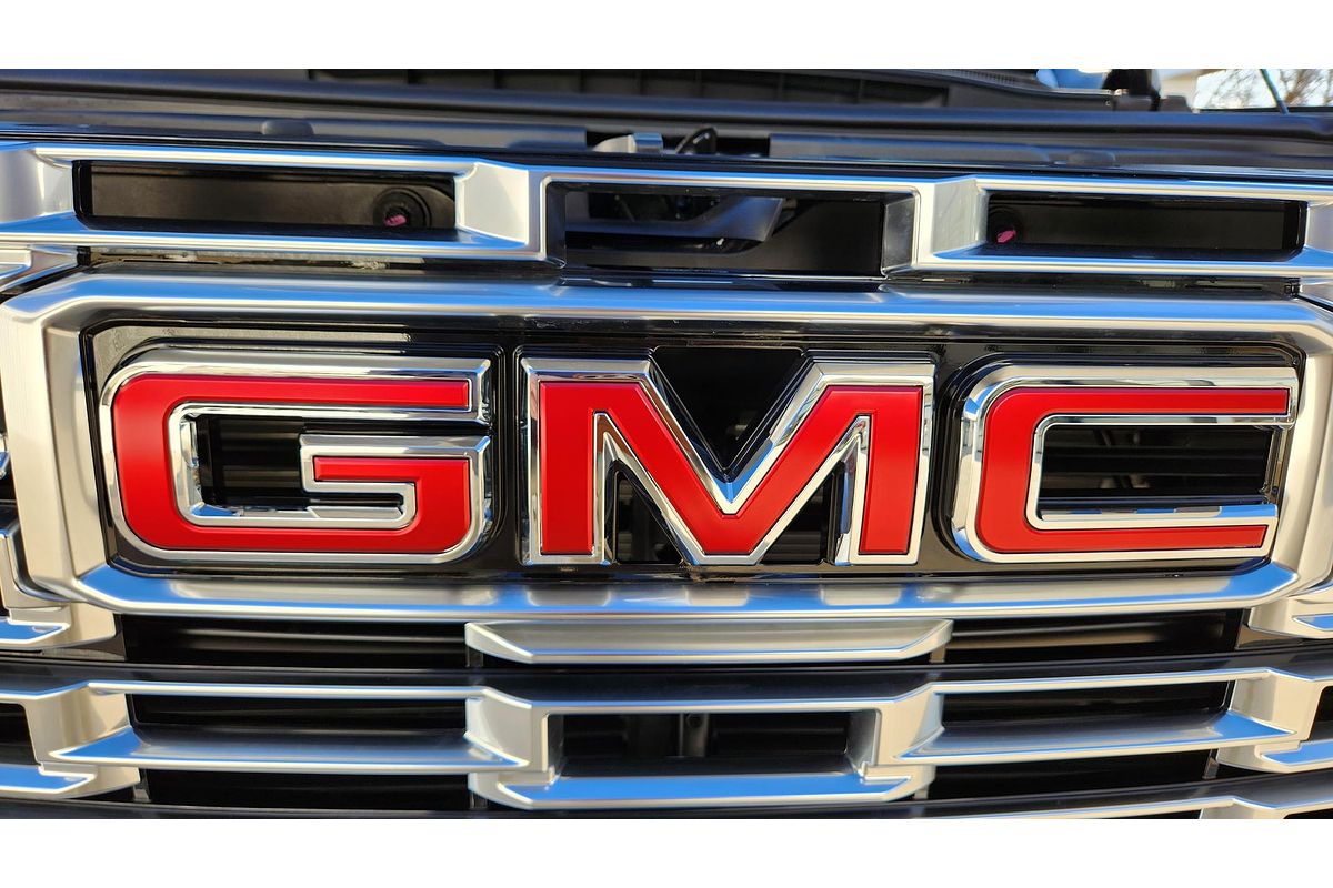 2025 GMC Yukon Denali T1