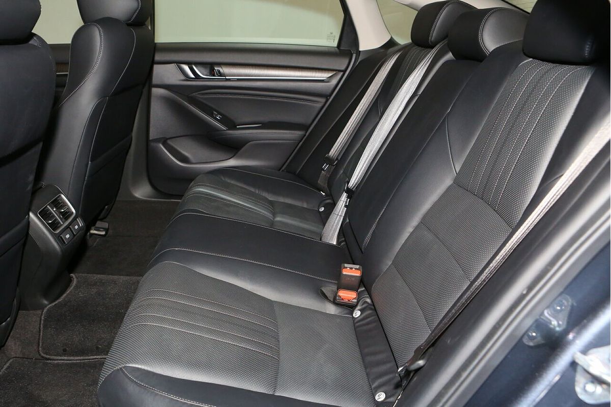 2022 Honda Accord VTi-LX 10th Gen